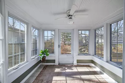 513 S 13th Avenue, Saint Charles, IL 60174 - Photo 9