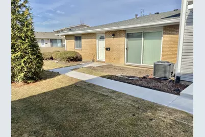 214 Barcliffe Lane #214, Schaumburg, IL 60194 - Photo 1