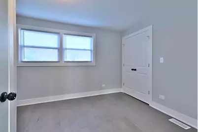 9322 S Euclid Avenue, Chicago, IL 60617 - Photo 23