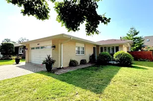 8057 Valley Dr, Palos Hills, IL 60465 - Photo 1