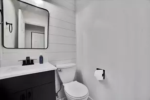 2664 College Hill Cir, Schaumburg, IL 60173 - Photo 9