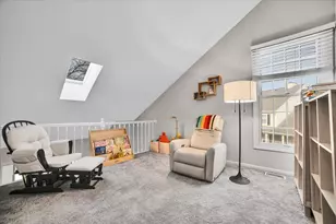 2664 College Hill Cir, Schaumburg, IL 60173 - Photo 17