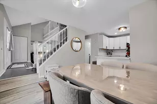 2664 College Hill Cir, Schaumburg, IL 60173 - Photo 15