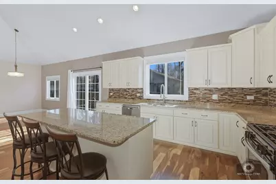 417 Thornton Street, Lockport, IL 60441 - Photo 13