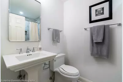 827 W Bradley Place #1E, Chicago, IL 60613 - Photo 19
