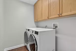 8461 Callie Ave, Morton Grove, IL 60053 - Photo 25