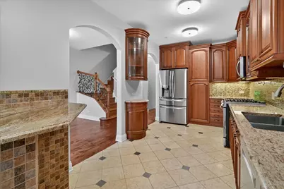 8461 Callie Avenue, Morton Grove, IL 60053 - Photo 9