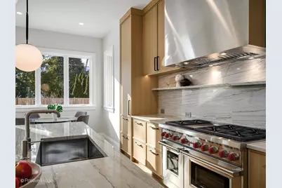 1917 Washington Avenue, Wilmette, IL 60091 - Photo 11