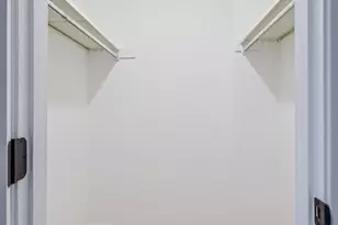 720 N Briar Hill Ln, Addison, IL 60101 - Photo 9