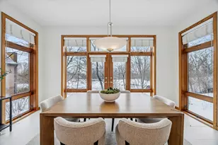 8425 Hickory Ct, Burr Ridge, IL 60527 - Photo 15