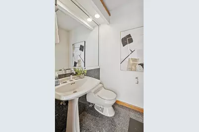 8425 Hickory Court, Burr Ridge, IL 60527 - Photo 19