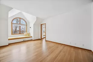 8425 Hickory Ct, Burr Ridge, IL 60527 - Photo 37