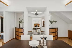 8425 Hickory Ct, Burr Ridge, IL 60527 - Photo 11