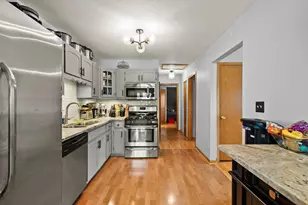 22380 Karlov Ave, Richton Park, IL 60471 - Photo 7