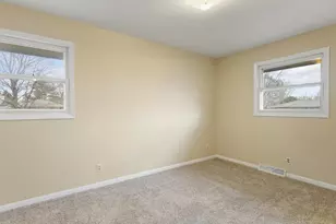 8420 Bobolink Dr, Machesney Park, IL 61115 - Photo 19