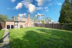 10945 S Lowe Ave, Chicago, IL 60628 - Photo 5