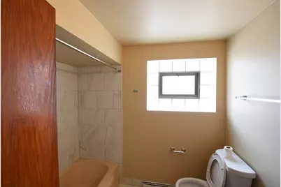 10945 S Lowe Avenue, Chicago, IL 60628 - Photo 31