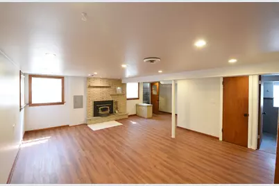 10945 S Lowe Avenue, Chicago, IL 60628 - Photo 19