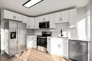 5209 Keene Ln, Hanover Park, IL 60133 - Photo 7