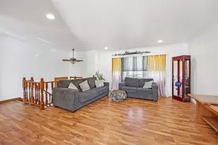 1861 Hollywood Ave, Hanover Park, IL 60133 - Photo 3