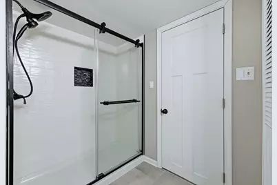 28W032 Roosevelt Road, Winfield, IL 60190 - Photo 17