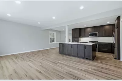 28W032 Roosevelt Road, Winfield, IL 60190 - Photo 3