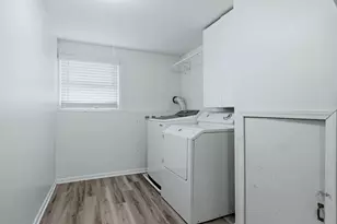 28W032 Roosevelt Rd, Winfield, IL 60190 - Photo 15