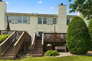 17225 Arrowhead Dr, Lockport, IL 60441 - Photo 3