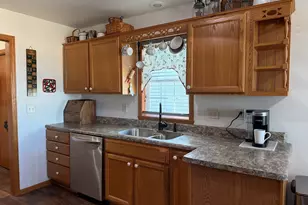 633 Park View St, Pecatonica, IL 61063 - Photo 17