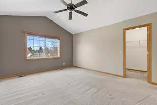 550 Madison Ln, Elgin, IL 60123 - Photo 19