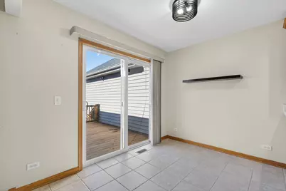 550 Madison Lane, Elgin, IL 60123 - Photo 9