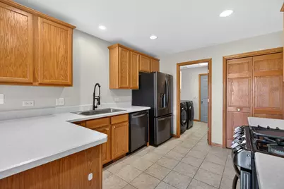 550 Madison Lane, Elgin, IL 60123 - Photo 13