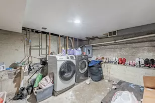 2625 W 89th St, Evergreen Park, IL 60805 - Photo 23