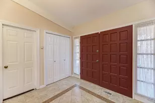 182 Lockwood Ln, Bloomingdale, IL 60108 - Photo 5