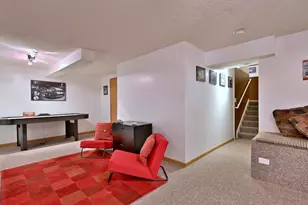 410 Manchester Rd, Oswego, IL 60543 - Photo 25