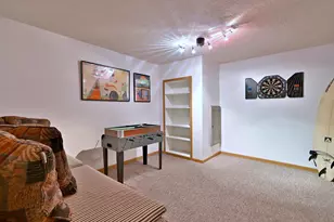 410 Manchester Rd, Oswego, IL 60543 - Photo 27