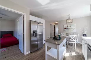 5806 S Menard Ave, Chicago, IL 60638 - Photo 7