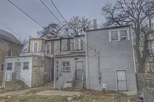 8101 S Muskegon Ave, Chicago, IL 60617 - Photo 5