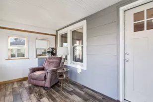 1610 30th St, Rock Island, IL 61201 - Photo 5