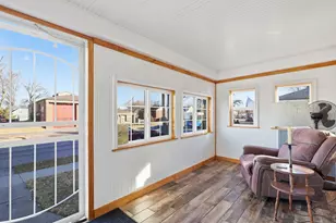 1610 30th St, Rock Island, IL 61201 - Photo 3