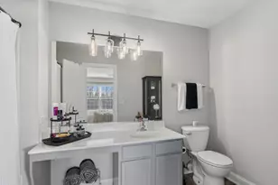 222 Bakers Dr W, Lakemoor, IL 60051 - Photo 15