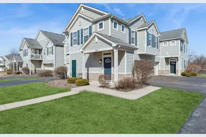 222 Bakers Drive W #222, Lakemoor, IL 60051 - Photo 1