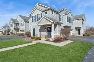 222 Bakers Dr W, Lakemoor, IL 60051 - Photo 1