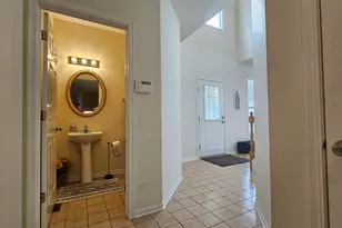 1268 Bradley Cir, Elgin, IL 60120 - Photo 7