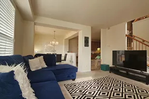 1268 Bradley Cir, Elgin, IL 60120 - Photo 5