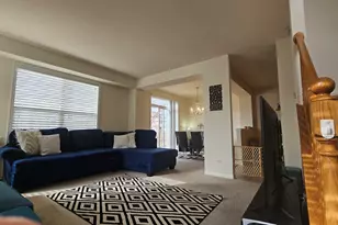 1268 Bradley Cir, Elgin, IL 60120 - Photo 5