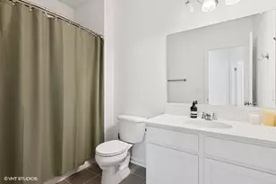 540 Comstock Rd, South Elgin, IL 60177 - Photo 15