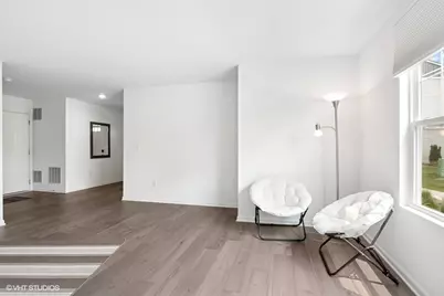 540 Comstock Road, South Elgin, IL 60177 - Photo 17