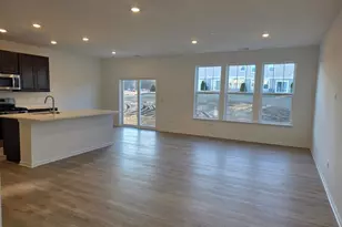 248 Cooney Wy, Oswego, IL 60543 - Photo 3