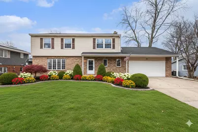 323 Chicago Road, Oswego, IL 60543 - Photo 1